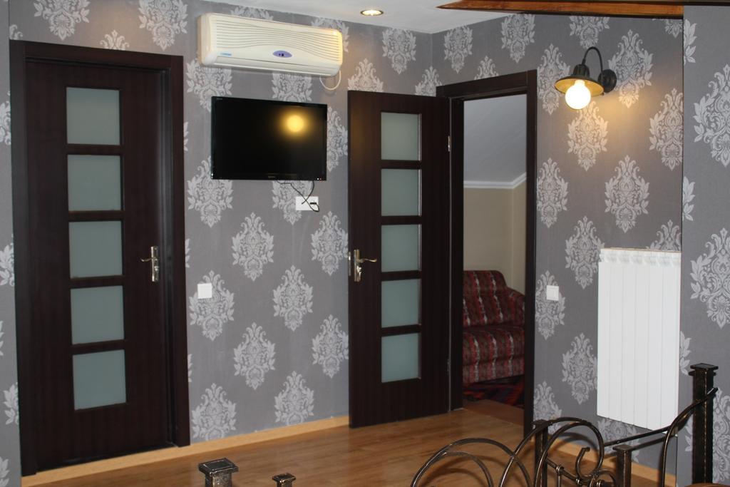 Prestige Palace - Esquisse Hotel Tbilisi Room photo